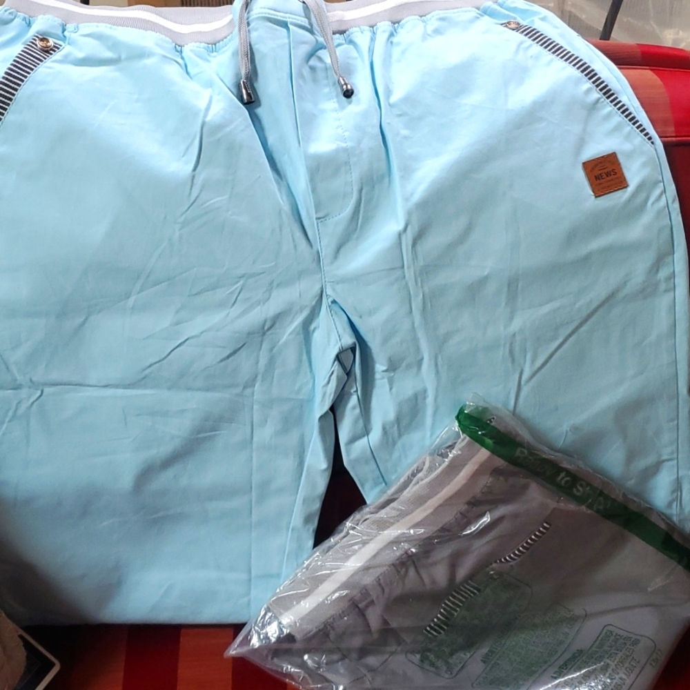 BNWT(2)pair men's shorts 3XL(1 blue 1 gray)38waist w/elastic leg 12"